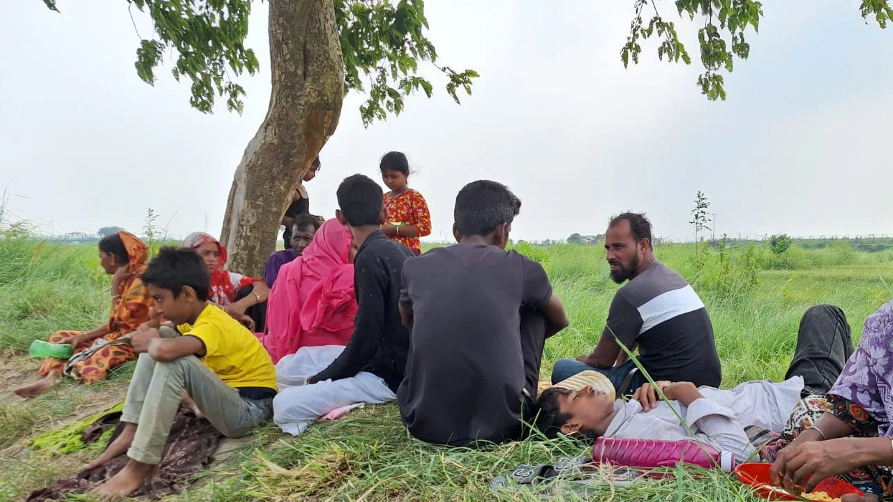 নওগাঁয় বিজিবির বাধায় পুশইন ব্যর্থ, ১৭ জনকে ফিরিয়ে নিল বিএসএফ
